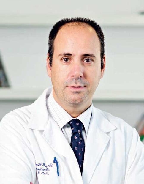 Médico Especialista en ortopedia Santiago Garay Quispe